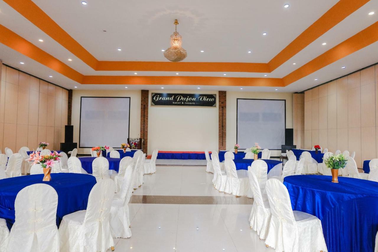 Capital O 892 Grand Pujon View Hotel And Resort Batu  Exterior photo