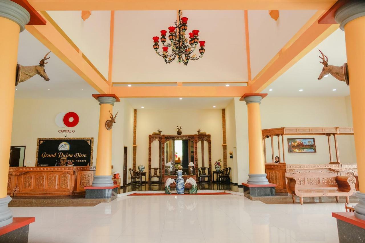 Capital O 892 Grand Pujon View Hotel And Resort Batu  Exterior photo