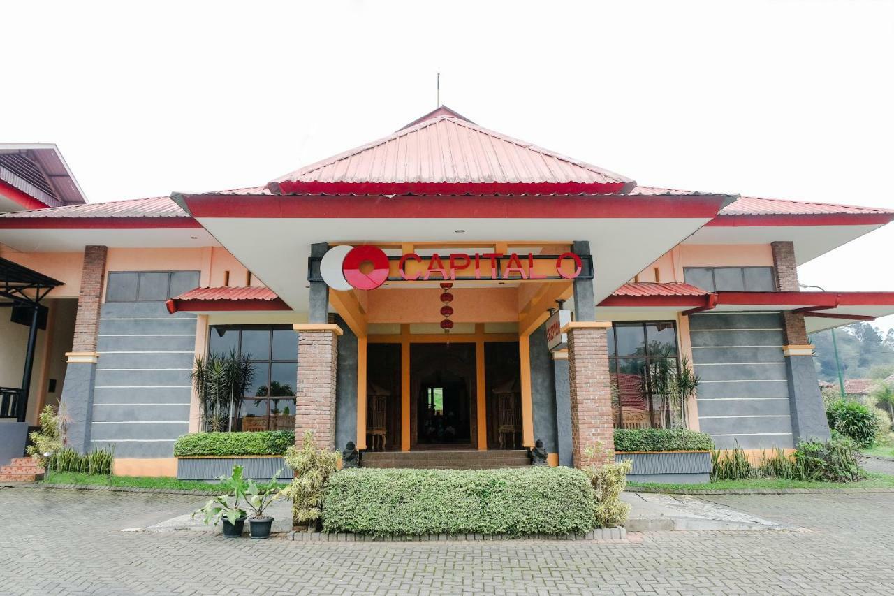 Capital O 892 Grand Pujon View Hotel And Resort Batu  Exterior photo