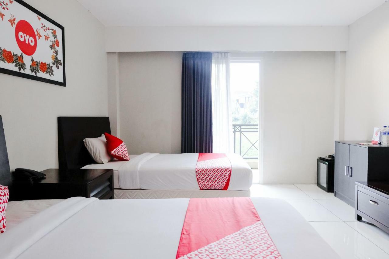 Capital O 892 Grand Pujon View Hotel And Resort Batu  Exterior photo