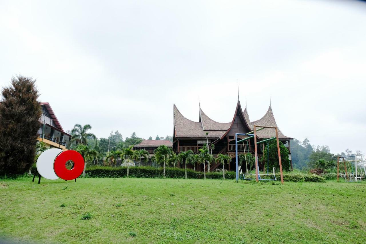 Capital O 892 Grand Pujon View Hotel And Resort Batu  Exterior photo