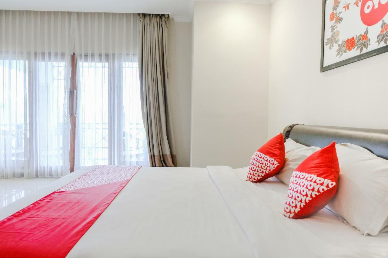 Capital O 892 Grand Pujon View Hotel And Resort Batu  Exterior photo