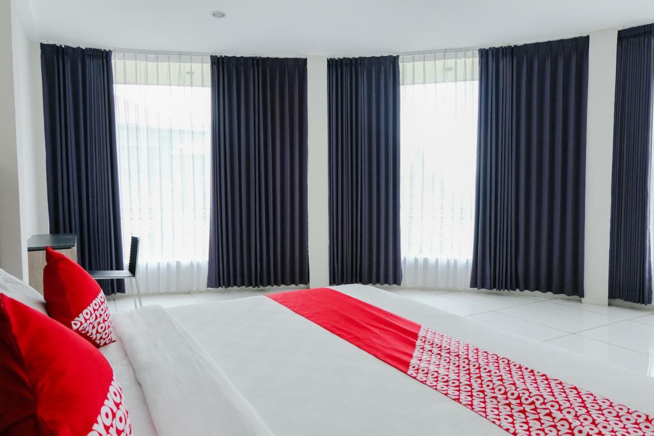 Capital O 892 Grand Pujon View Hotel And Resort Batu  Exterior photo