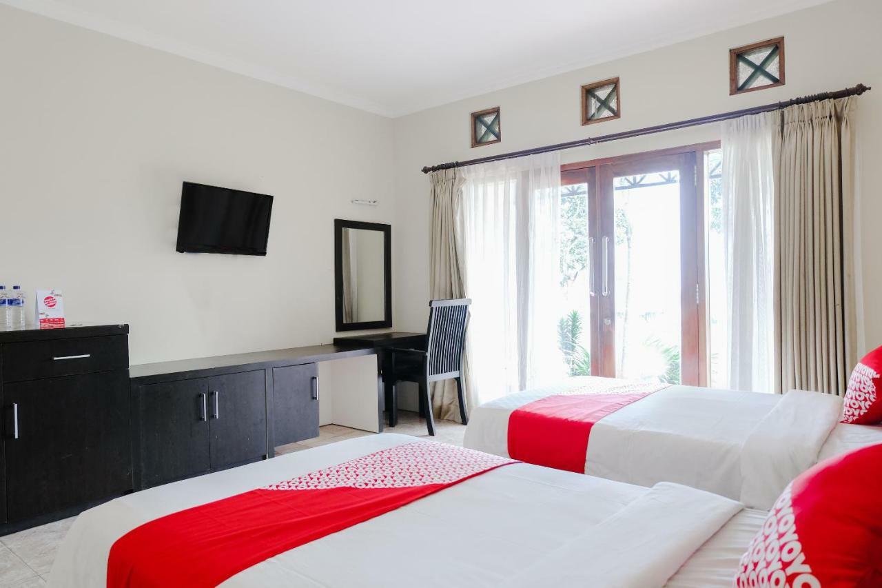 Capital O 892 Grand Pujon View Hotel And Resort Batu  Exterior photo