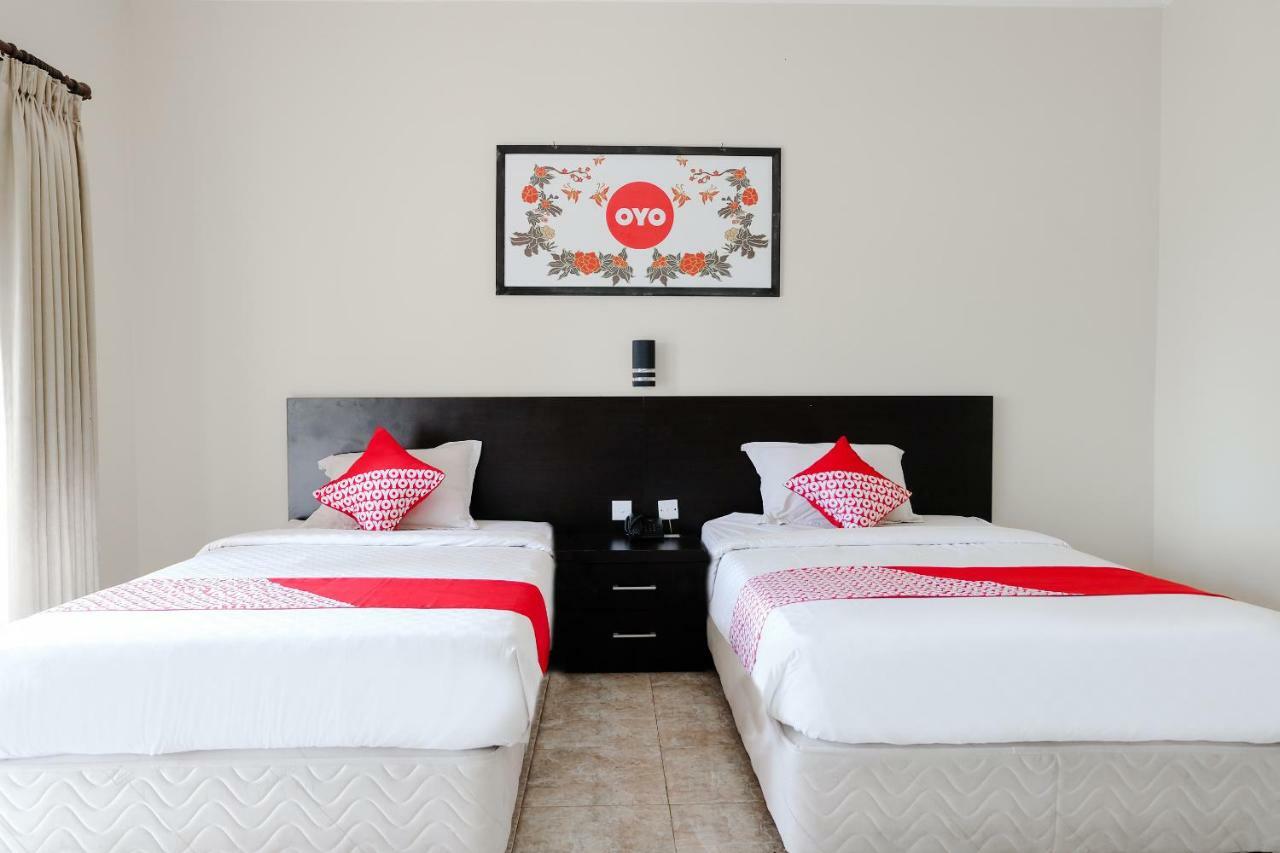 Capital O 892 Grand Pujon View Hotel And Resort Batu  Exterior photo