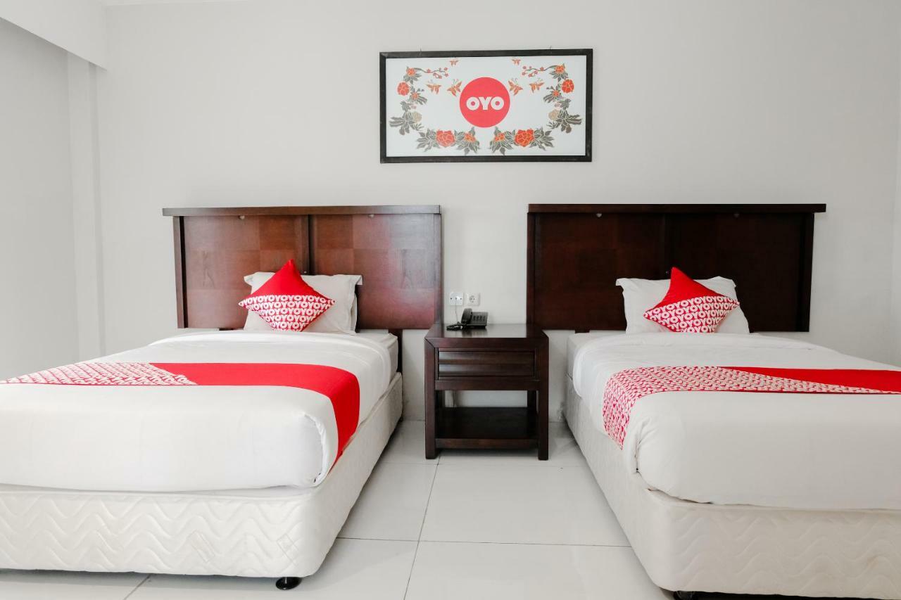 Capital O 892 Grand Pujon View Hotel And Resort Batu  Exterior photo