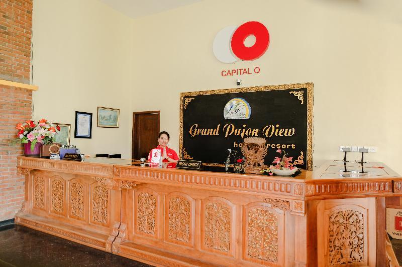 Capital O 892 Grand Pujon View Hotel And Resort Batu  Exterior photo