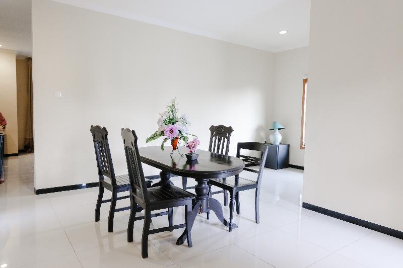 Capital O 892 Grand Pujon View Hotel And Resort Batu  Exterior photo