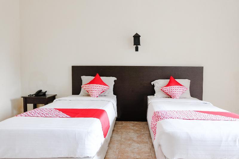 Capital O 892 Grand Pujon View Hotel And Resort Batu  Exterior photo